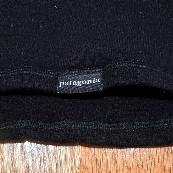 Patagonia Performance Baselayer Merino Wool Black Sweater Top Size S/M - Picture 3 of 10